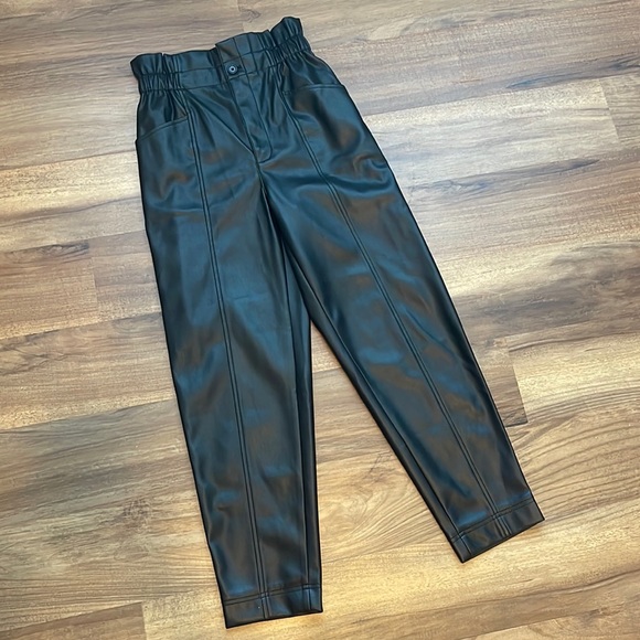 WORN ONCE ‼️ Madewell Pleather Paperbag Pants - Picture 1 of 5